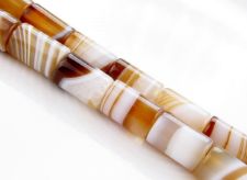 Picture of 12x8 mm, drum-shaped, gemstone beads, natural striped agate, white to caramel brown